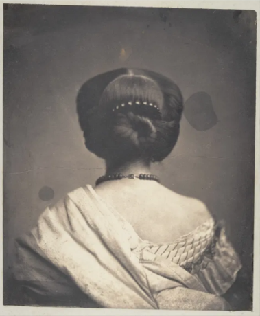 O tempo do corpo: a poética surrealista de Leila Ferraz ao longo do tempo